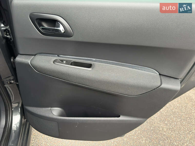 Внедорожник / Кроссовер Peugeot 3008 2015 в Киеве фото 41 Внедорожник / Кроссовер Peugeot 3008 2015 в Киеве