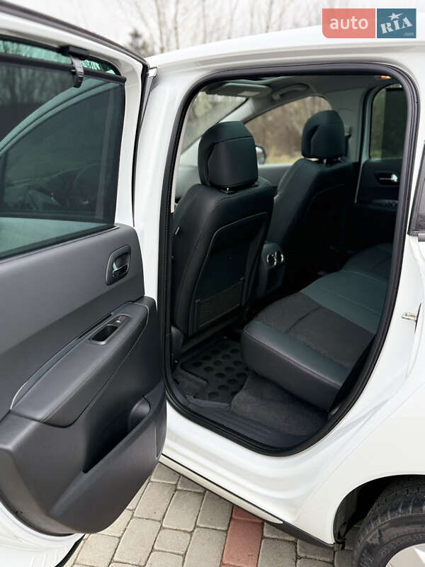 Позашляховик / Кросовер Peugeot 3008 2015 в Старокостянтинові