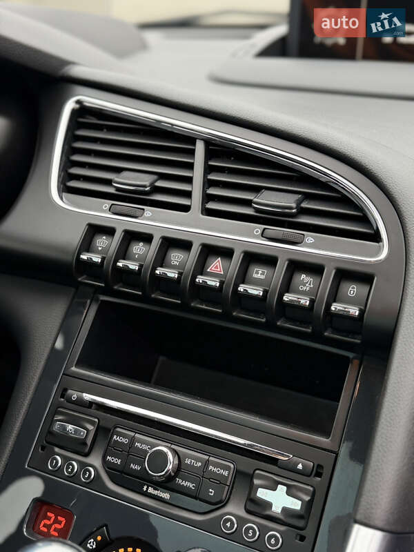 Позашляховик / Кросовер Peugeot 3008 2015 в Старокостянтинові