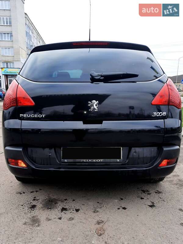 Позашляховик / Кросовер Peugeot 3008 2010 в Рівному
