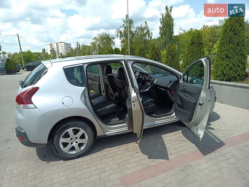 Внедорожник / Кроссовер Peugeot 3008 2015 в Вараше