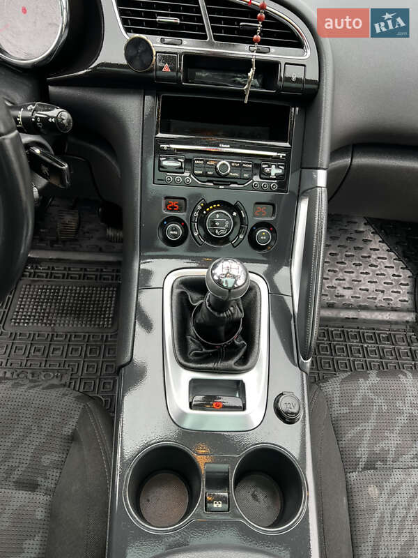 Внедорожник / Кроссовер Peugeot 3008 2010 в Ходорове фото 27 Внедорожник / Кроссовер Peugeot 3008 2010 в Ходорове