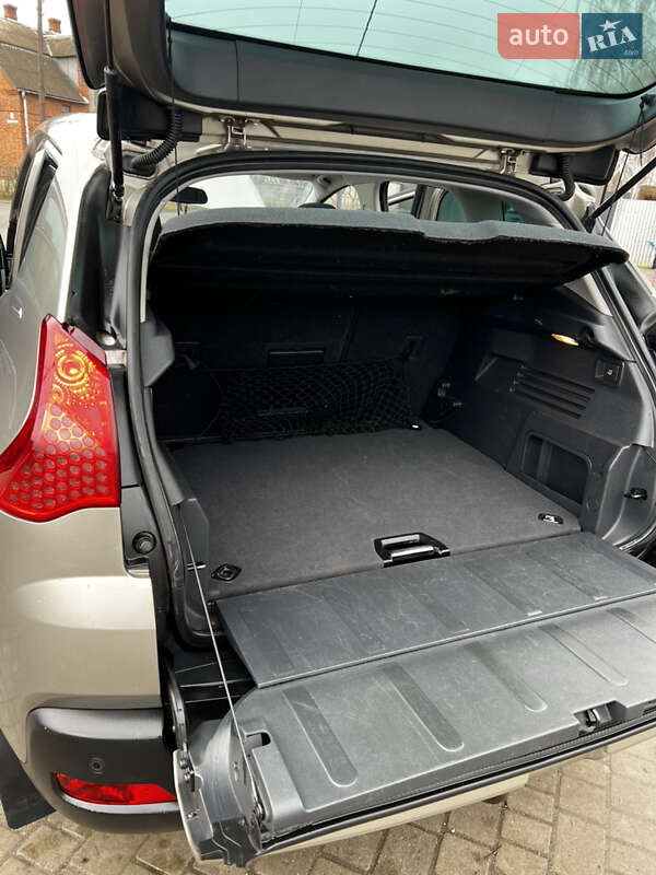 Внедорожник / Кроссовер Peugeot 3008 2010 в Ходорове фото 51 Внедорожник / Кроссовер Peugeot 3008 2010 в Ходорове