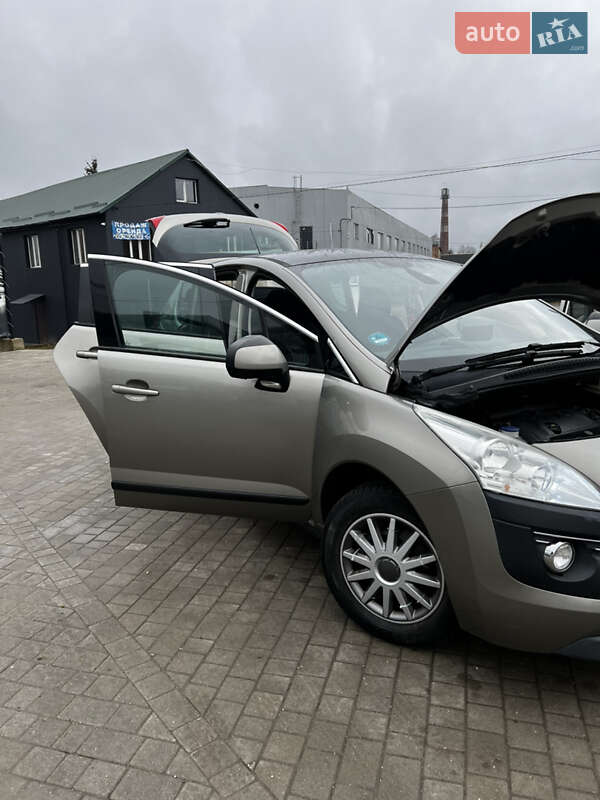Внедорожник / Кроссовер Peugeot 3008 2010 в Ходорове фото 58 Внедорожник / Кроссовер Peugeot 3008 2010 в Ходорове