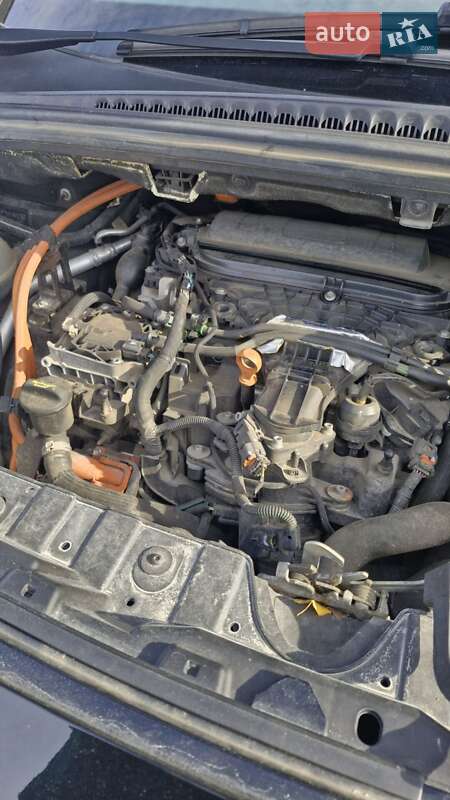 Позашляховик / Кросовер Peugeot 3008 2014 в Львові