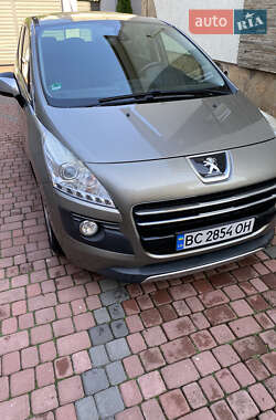 Позашляховик / Кросовер Peugeot 3008 2013 в Львові