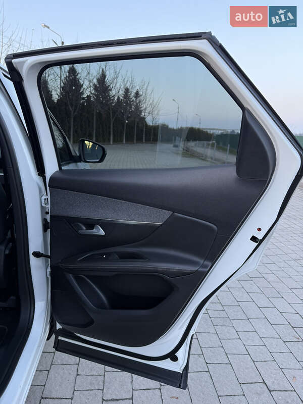 Внедорожник / Кроссовер Peugeot 3008 2017 в Львове фото 71 Внедорожник / Кроссовер Peugeot 3008 2017 в Львове