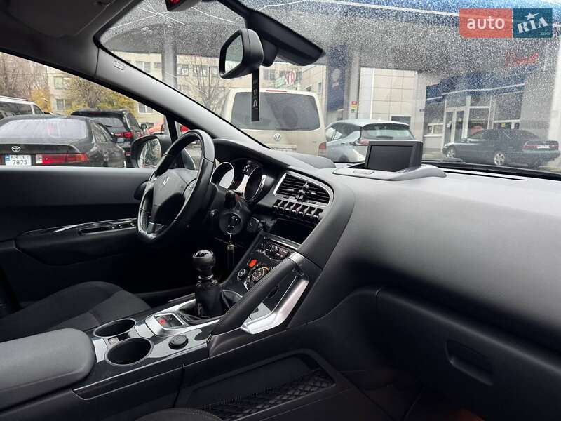Внедорожник / Кроссовер Peugeot 3008 2011 в Одессе фото 8 Внедорожник / Кроссовер Peugeot 3008 2011 в Одессе
