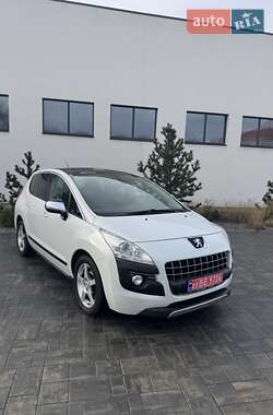 Внедорожник / Кроссовер Peugeot 3008 2011 в Луцке