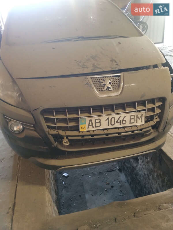 Peugeot 3008 2011