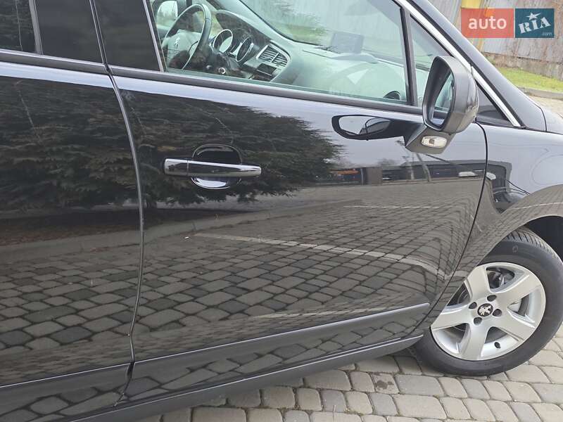 Позашляховик / Кросовер Peugeot 3008 2016 в Івано-Франківську