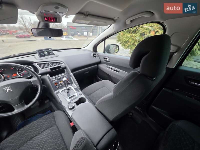 Позашляховик / Кросовер Peugeot 3008 2016 в Івано-Франківську