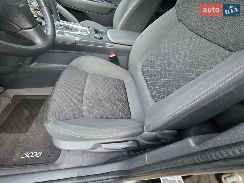 Позашляховик / Кросовер Peugeot 3008 2016 в Івано-Франківську