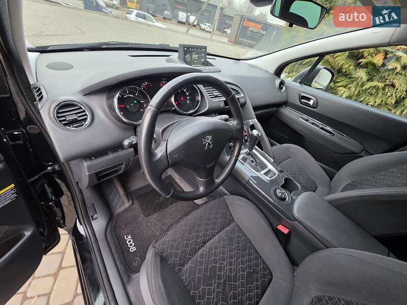 Позашляховик / Кросовер Peugeot 3008 2016 в Івано-Франківську