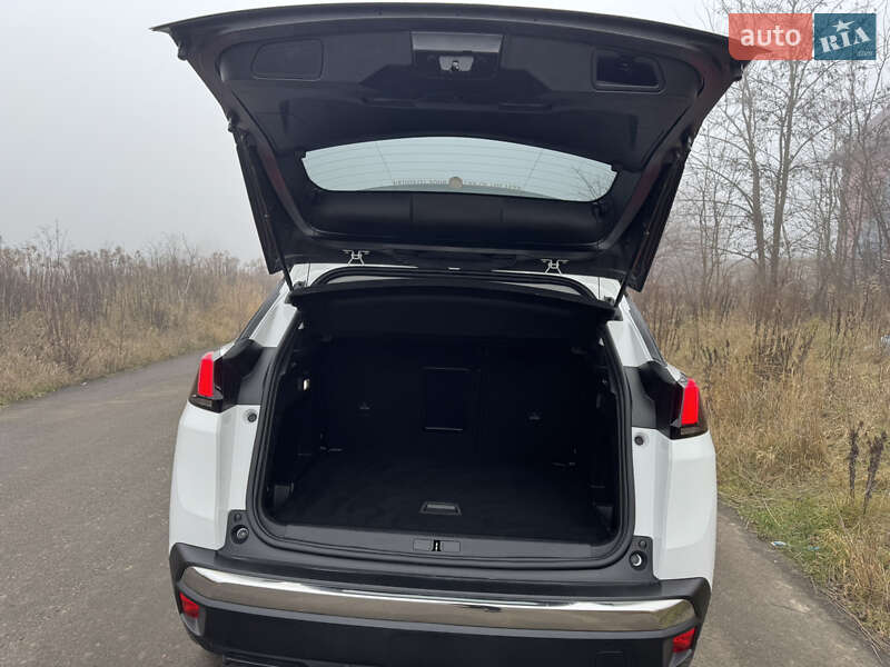 Позашляховик / Кросовер Peugeot 3008 2017 в Рівному