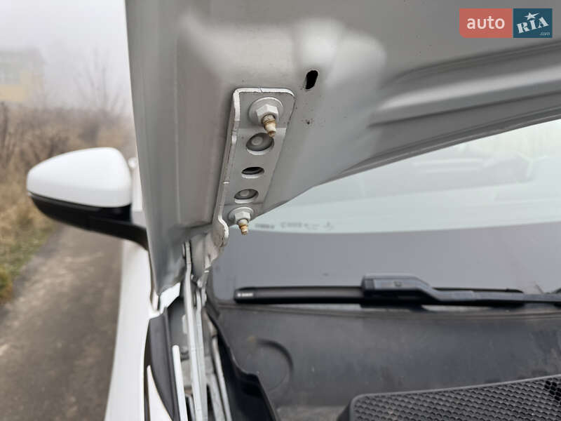 Позашляховик / Кросовер Peugeot 3008 2017 в Рівному