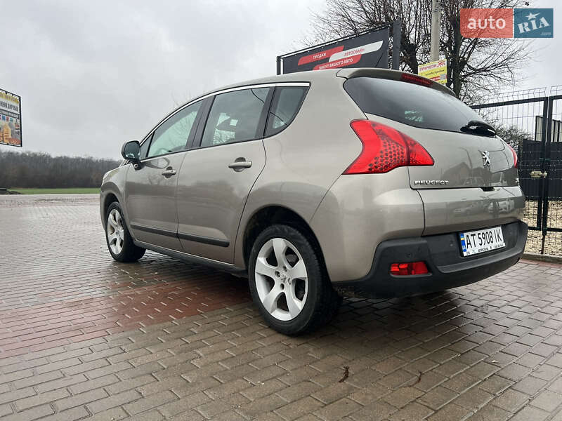 Позашляховик / Кросовер Peugeot 3008 2013 в Городенці