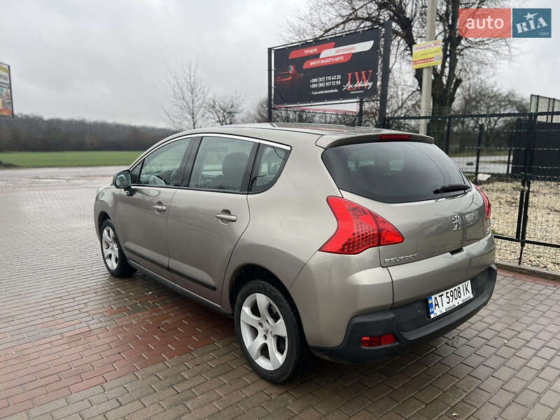 Позашляховик / Кросовер Peugeot 3008 2013 в Городенці
