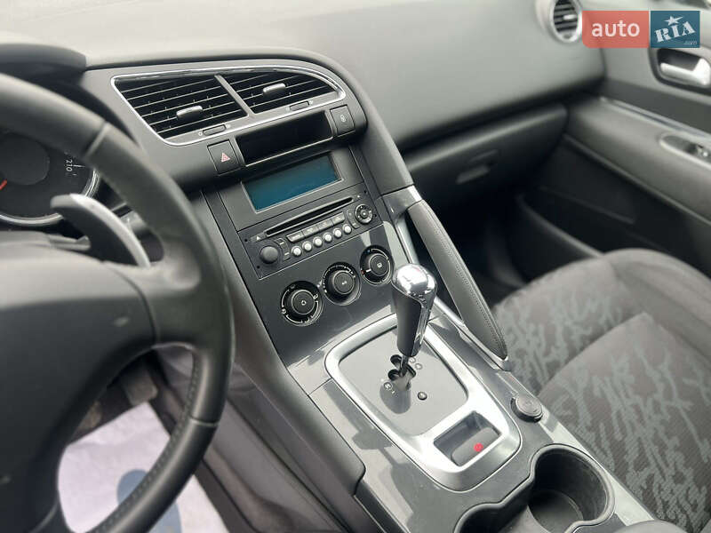 Позашляховик / Кросовер Peugeot 3008 2013 в Городенці