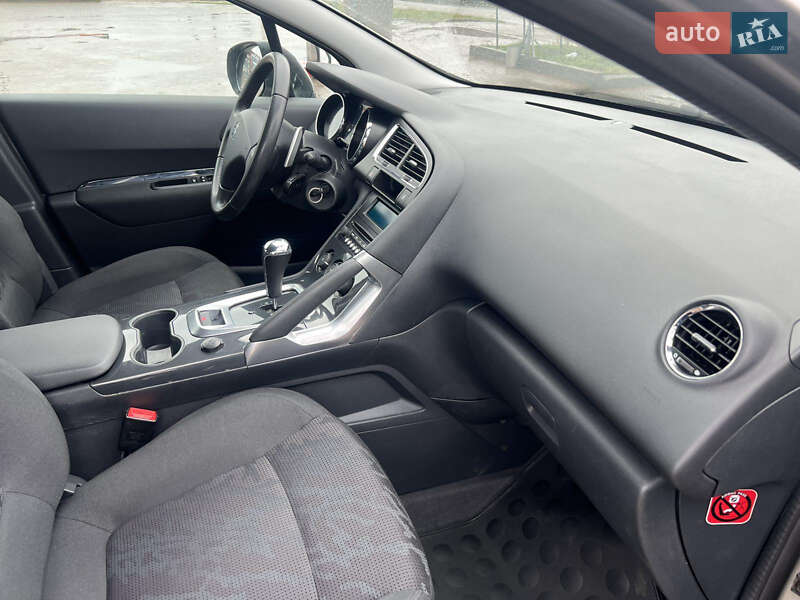 Позашляховик / Кросовер Peugeot 3008 2013 в Городенці