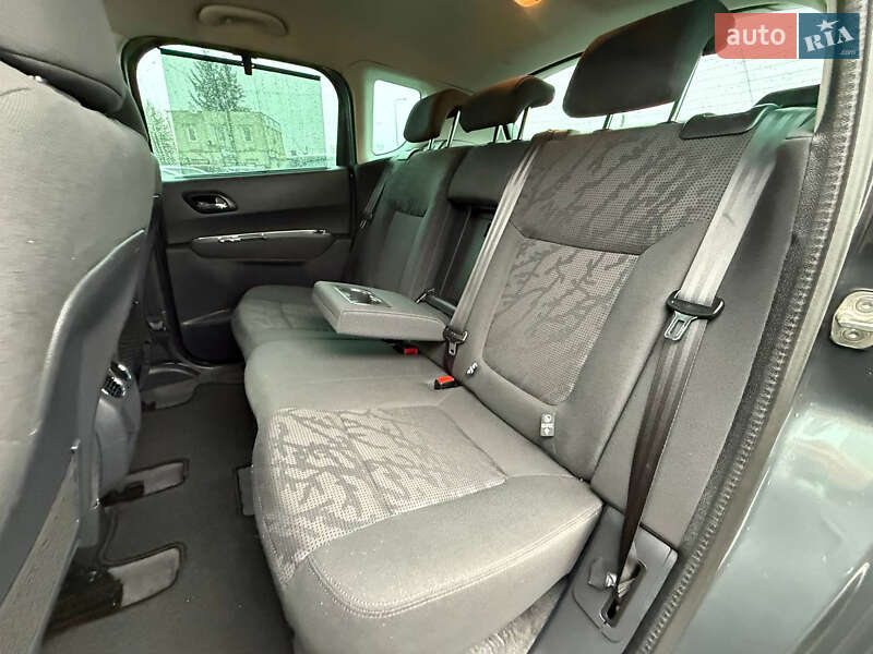 Позашляховик / Кросовер Peugeot 3008 2013 в Стрию