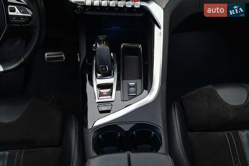 Позашляховик / Кросовер Peugeot 3008 2021 в Києві