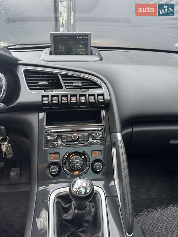 Позашляховик / Кросовер Peugeot 3008 2015 в Калуші