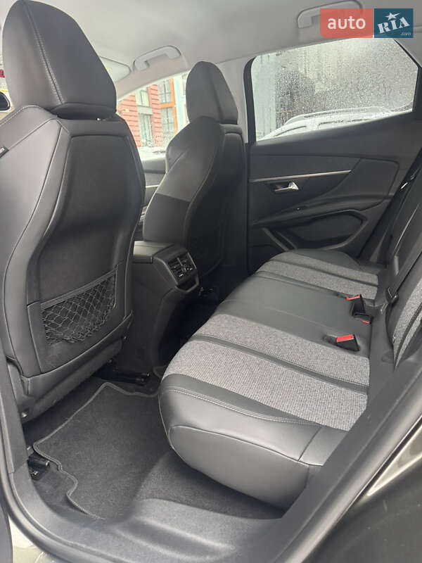 Внедорожник / Кроссовер Peugeot 3008 2017 в Львове фото 15 Внедорожник / Кроссовер Peugeot 3008 2017 в Львове