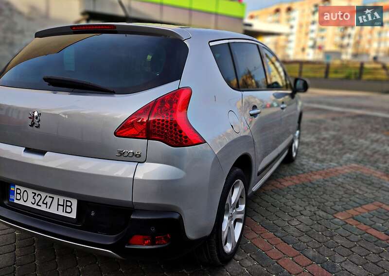 Позашляховик / Кросовер Peugeot 3008 2013 в Тернополі