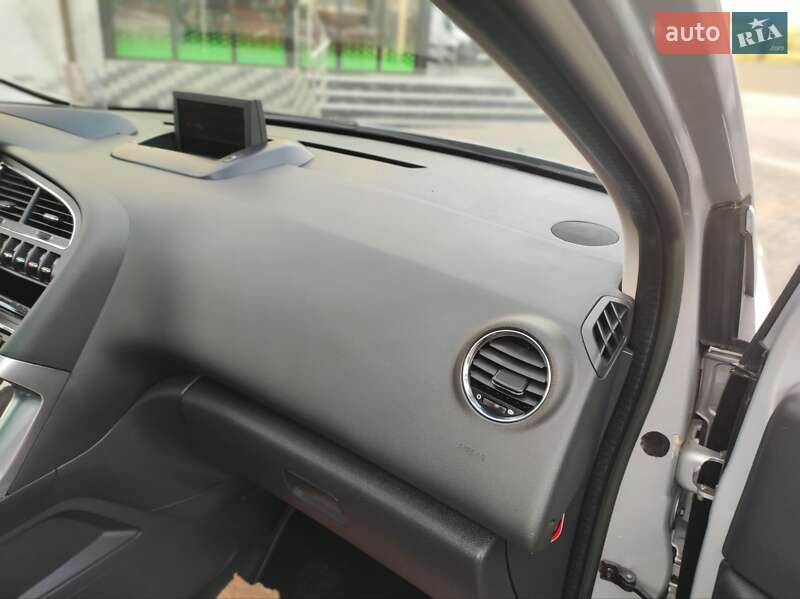 Позашляховик / Кросовер Peugeot 3008 2013 в Тернополі