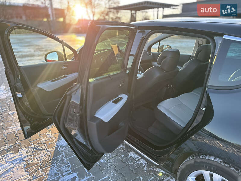 Позашляховик / Кросовер Peugeot 3008 2012 в Нововолинську фото 12 Позашляховик / Кросовер Peugeot 3008 2012 в Нововолинську