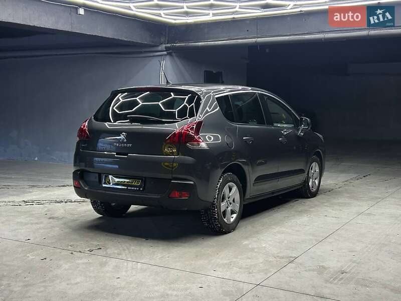 Позашляховик / Кросовер Peugeot 3008 2016 в Чернівцях