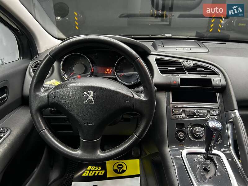 Позашляховик / Кросовер Peugeot 3008 2016 в Чернівцях