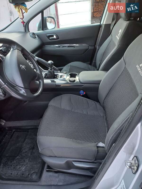 Позашляховик / Кросовер Peugeot 3008 2015 в Тернополі