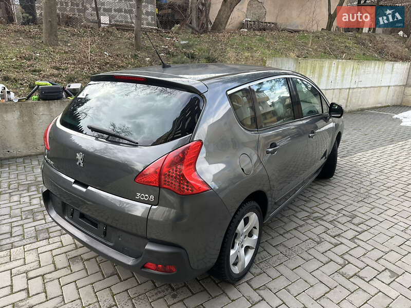Внедорожник / Кроссовер Peugeot 3008 2011 в Ивано-Франковске