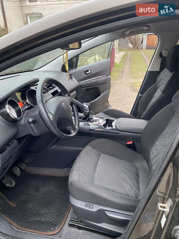 Позашляховик / Кросовер Peugeot 3008 2011 в Рогатині