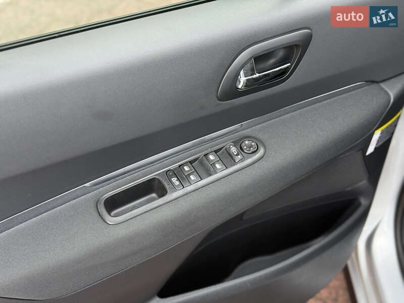 Позашляховик / Кросовер Peugeot 3008 2014 в Стрию