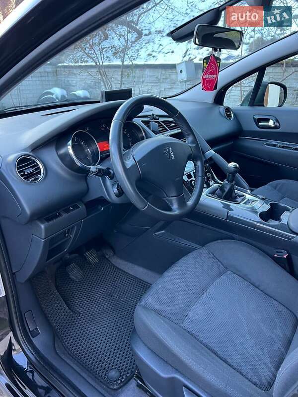 Позашляховик / Кросовер Peugeot 3008 2011 в Коломиї