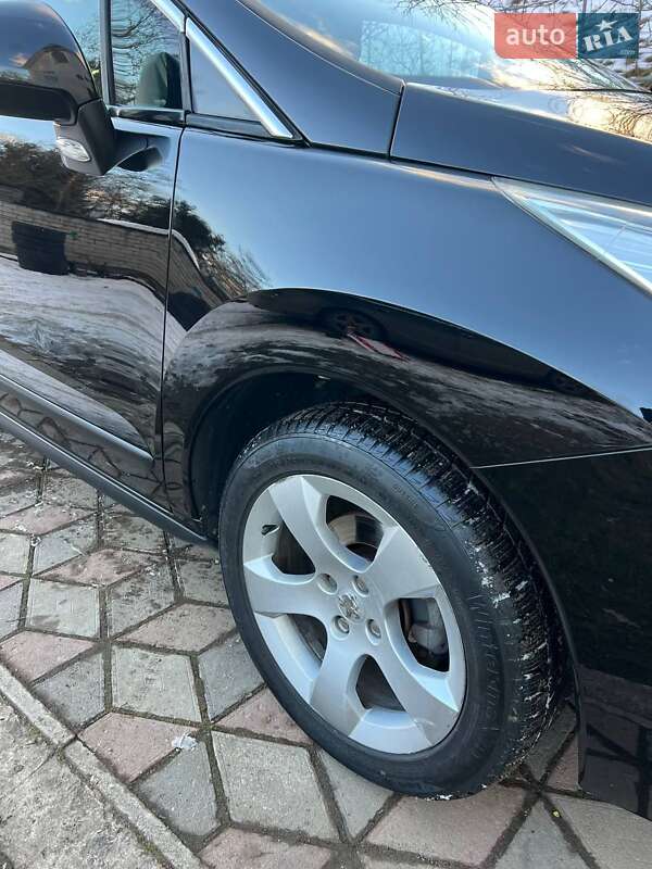 Позашляховик / Кросовер Peugeot 3008 2011 в Коломиї