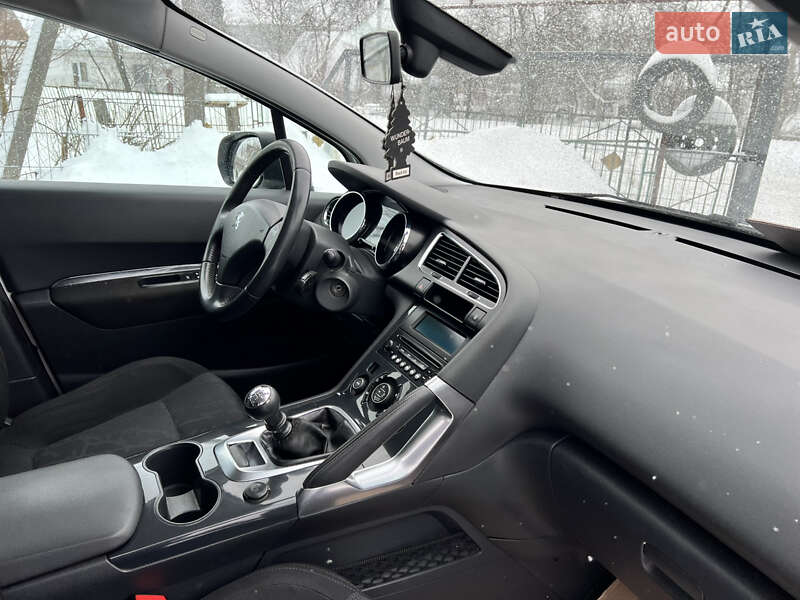 Внедорожник / Кроссовер Peugeot 3008 2011 в Звягеле