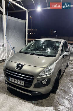 Позашляховик / Кросовер Peugeot 3008 2013 в Івано-Франківську