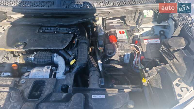 Внедорожник / Кроссовер Peugeot 3008 2017 в Староконстантинове