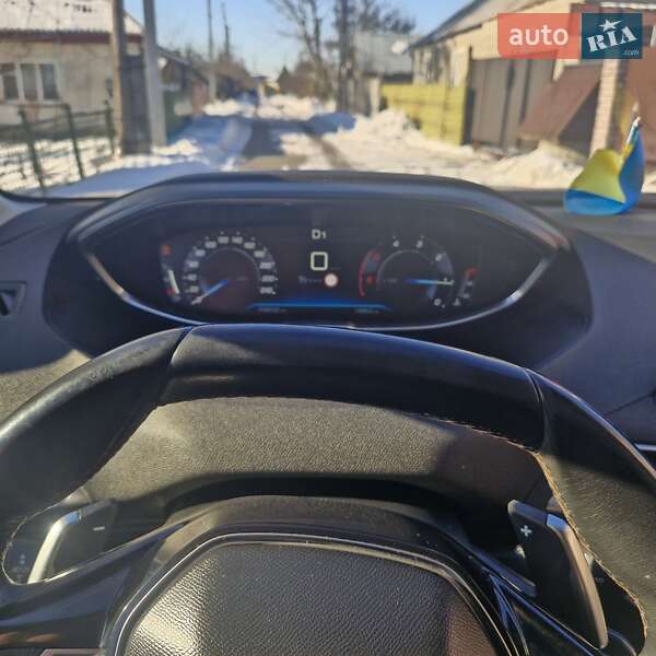 Внедорожник / Кроссовер Peugeot 3008 2017 в Староконстантинове