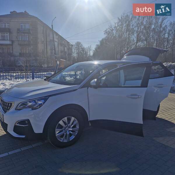 Внедорожник / Кроссовер Peugeot 3008 2017 в Староконстантинове