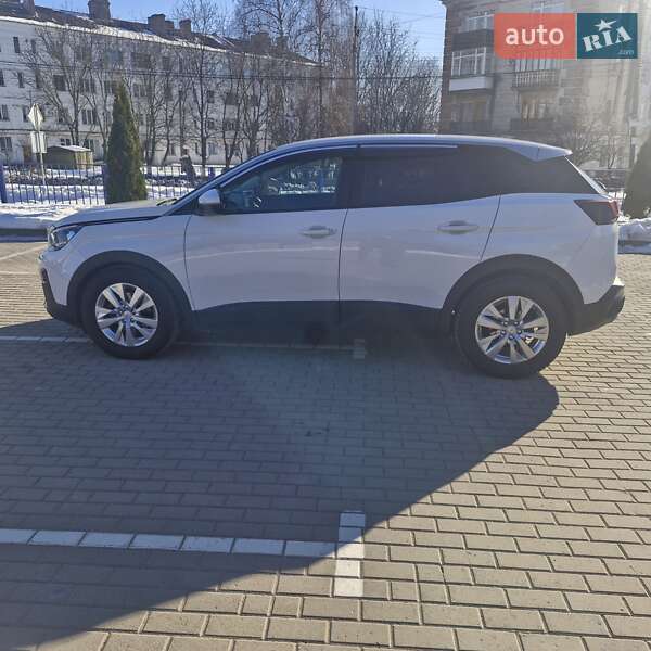Внедорожник / Кроссовер Peugeot 3008 2017 в Староконстантинове
