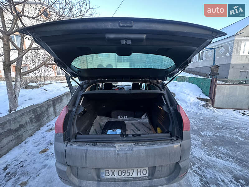 Внедорожник / Кроссовер Peugeot 3008 2010 в Городке