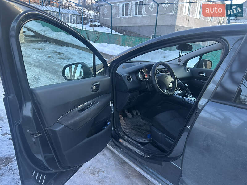 Внедорожник / Кроссовер Peugeot 3008 2010 в Городке