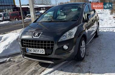 Внедорожник / Кроссовер Peugeot 3008 2011 в Луцке
