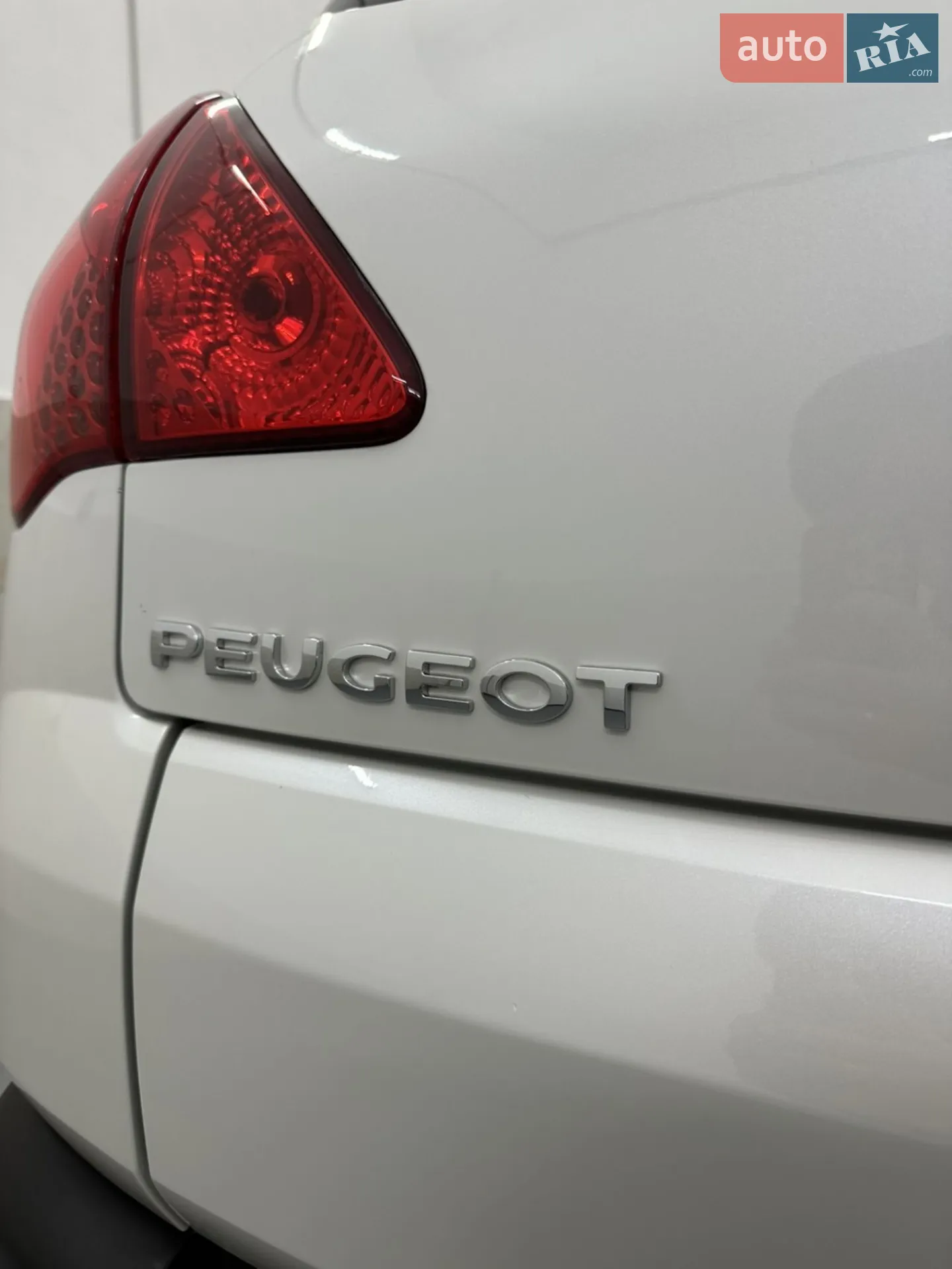 Peugeot 3008 2011 VIN VF30U9HR8BS289616 фото оголошення 31 з 44
