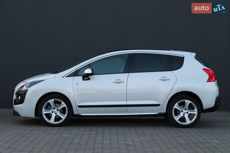 Внедорожник / Кроссовер Peugeot 3008 2013 в Сарнах